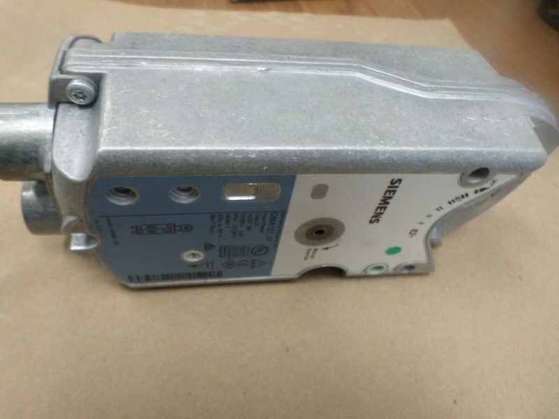 Siemens 24V AC/DC On/Off Electric Actuator, -25° to 130°F, 62 in-lb, GMA121.1P