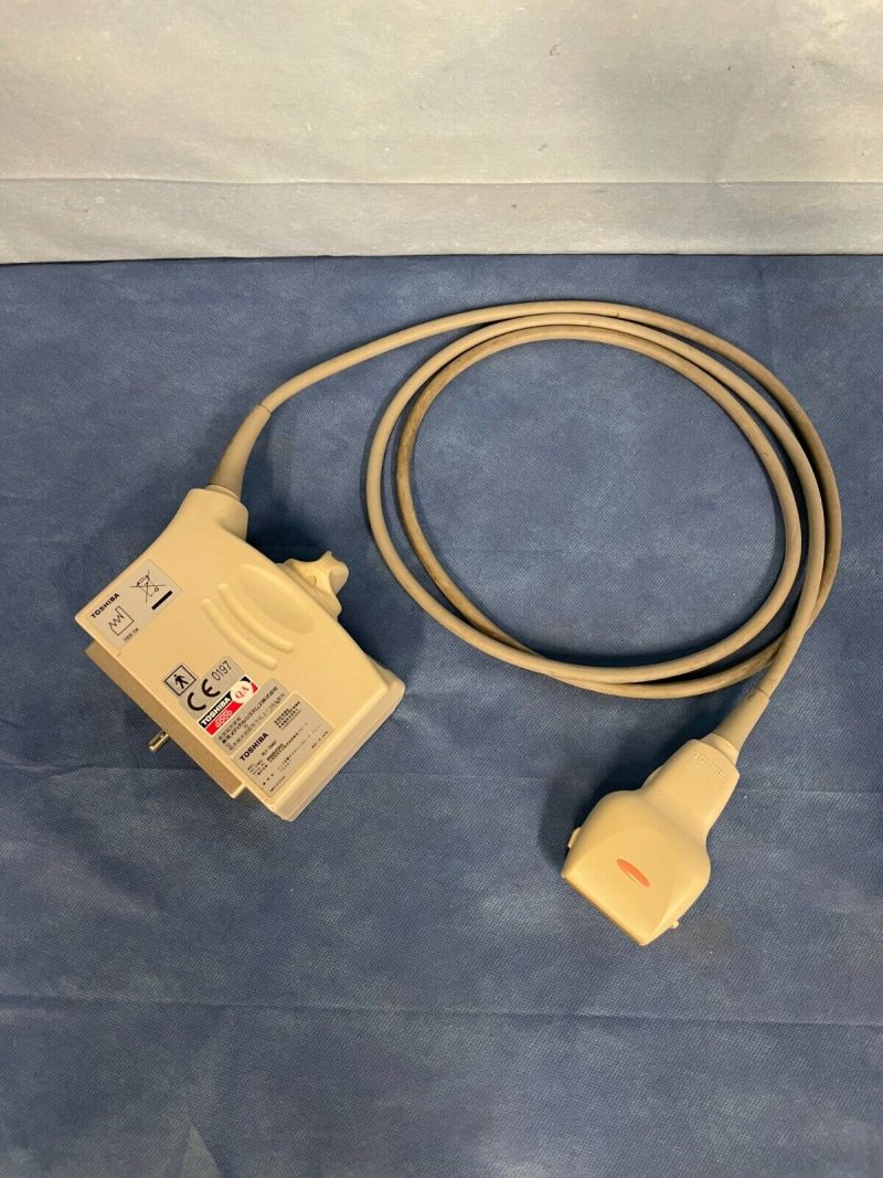 Toshiba PLT-704AT 7.5MHz Linear Array Ultrasound Transducer.